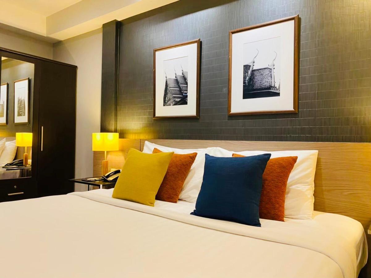 Alt Hotel Nana By Uhg Bangkok Exteriör bild