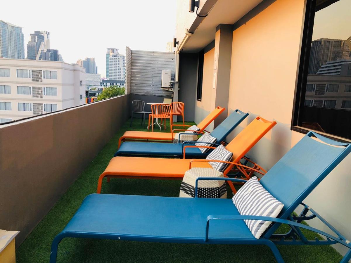 Alt Hotel Nana By Uhg Bangkok Exteriör bild
